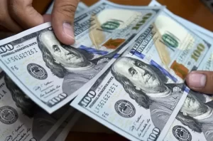 الدولار الأمريكي