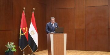 خالد عبدالغفار وزير الصحة