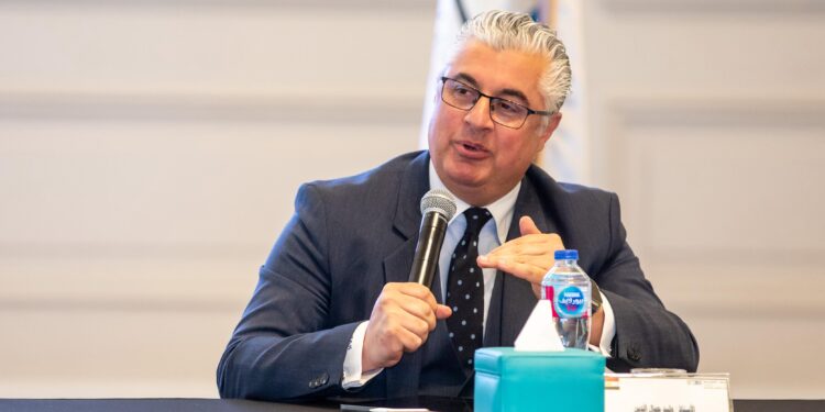 وليد جمال الدين، رئيس الهيئة العامة للمنطقة الاقتصادية لقناة السويس