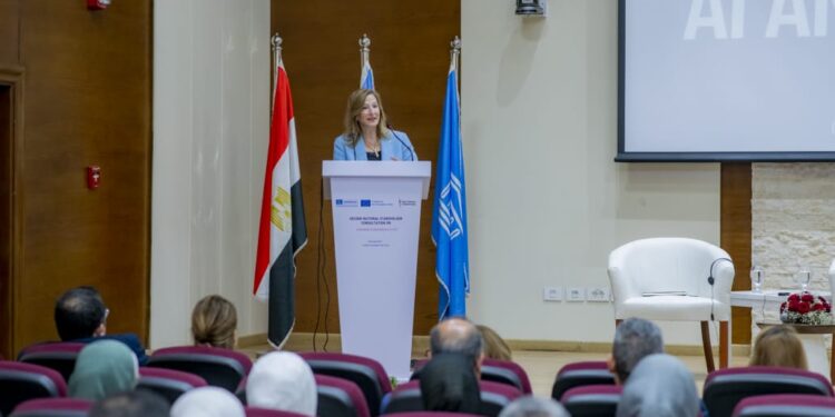 هدى بركة مستشار وزير الاتصالات وتكنولوجيا المعلومات