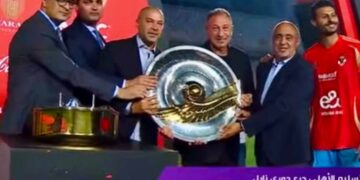 لحظة تتويج الأهلي بطلا لدوري نايل