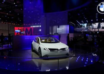 سيارة BMW الألمانية