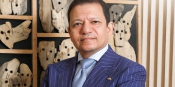 أحمد عبد العال الرئيس التنفيذي لمجموعة المشرق