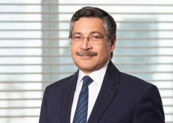 حسن غانم الرئيس التنفيذي العضو المنتدب لبنك التعمير والإسكان