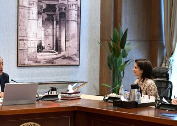 لقاء رئيس الوزراء بالمدير الإقليمي لمنظمة الصحة العالمية