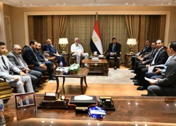 لقاء وزير الشباب بمجموعة من رجال الأعمال