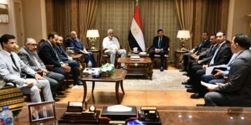 لقاء وزير الشباب بمجموعة من رجال الأعمال