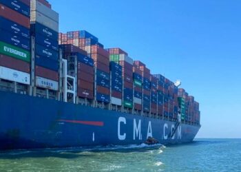 سفينة الحاويات CMA CGM ZEPHYR