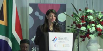 رانيا المشاط وزيرة التخطيط