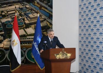 أسامة ربيع رئيس هيئة قناة السويس