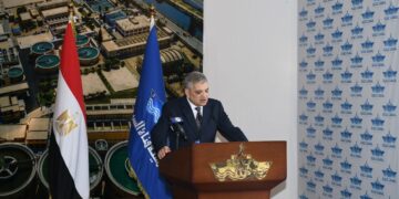 أسامة ربيع رئيس هيئة قناة السويس