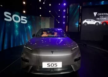 السيارات ديبال S07