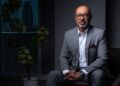 حاتم دويدار منصب الرئيس التنفيذي لمجموعة إي آند