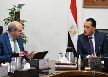 مشروع "مبنى 4 " بمطار القاهرة الدولي
