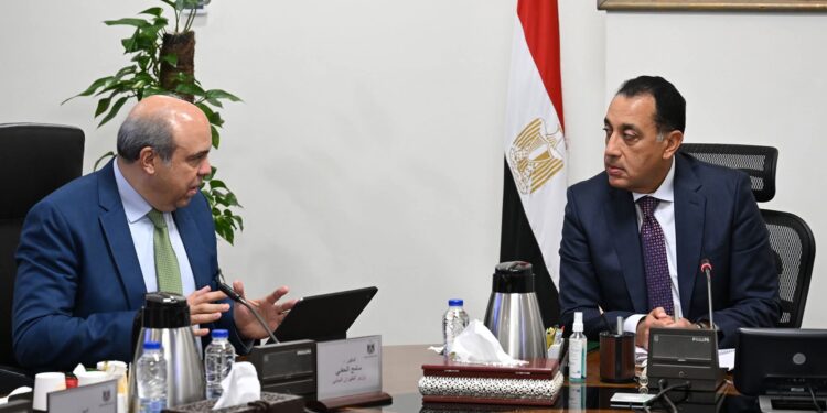 مشروع "مبنى 4 " بمطار القاهرة الدولي