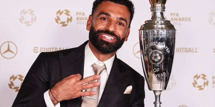 النجم المصري محمد صلاح لاعب نادي ليفربول