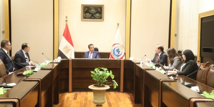 وزارة الصحة تتعاون مع “بايوجينرك فارما" في صناعة الأدوية