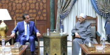 الدكتور أحمد الطيب، والدكتور خالد عبدالغفار،