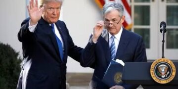 دونالد ترمب وجيروم باول