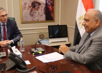 جانب من إجتماع وزير الكهرباء مع شركة "ABB" السويدية