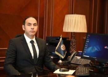 إسلام عزام رئيس البورصة المصرية