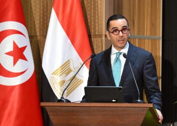 حسن الخطيب وزير الاستثمار
