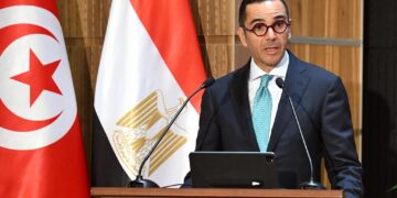 حسن الخطيب وزير الاستثمار