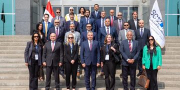 جانب من استقبال الوفد الأمريكي