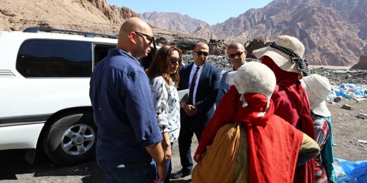 جانب من الزيارة