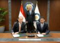 وزير البترول والثروة المعدنية يشهد توقيع العقود