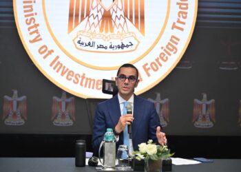حسن الخطيب وزير الاستثمار
