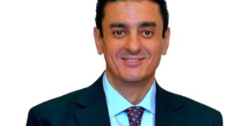 الخبير المصرفي محمد سمير