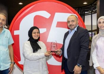 جانب من الحصول على الجائزة