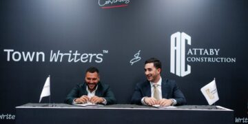 جانب من توقيع الاتفاقية