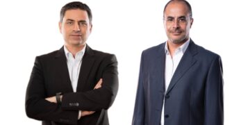 حسام عز الرئيس التنفيذي للقطاع التجاري لشركة فوري و احمد العبد نائب الرئيس التنفيذي للقطاع التجاري بشركة اورنچ مصر