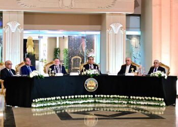 رئيس الوزراء يشهد فعاليات تسليم الذهب للبنك المركزي