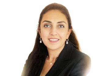 هنا محرم مدير مكتب ستاندرد بنك في مصر