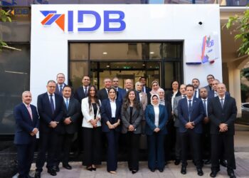 جانب من افتتاح الفروع بعد انتهاء أعمال التطوير