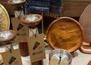 منتجات شباب جهاز المشروعات في الحرف التراثية