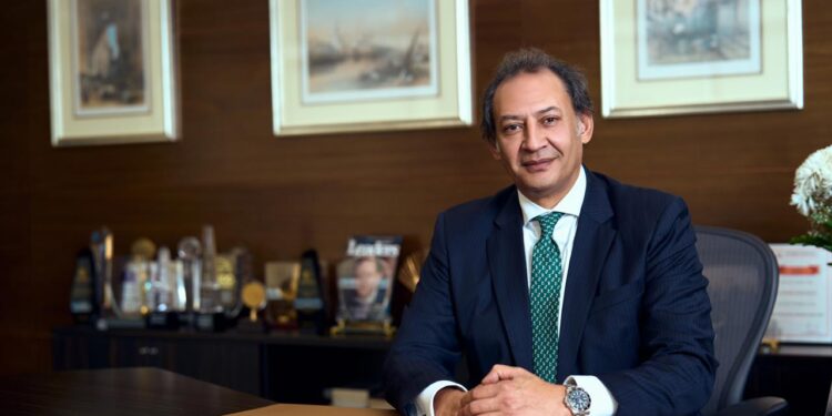حازم حجازي الرئيس التنفيذي ونائب رئيس مجلس الإدارة لبنك البركة – مصر
