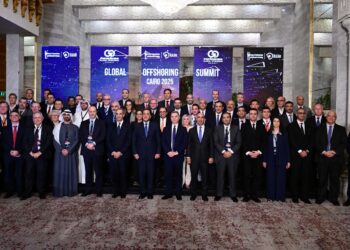 جانب من توقيع الاتفاقية