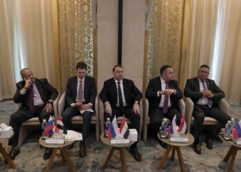 خلال المنتدى الاقتصادي بين مصر