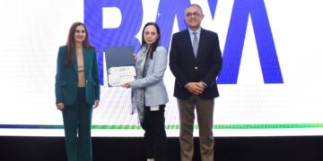 خلال تكريم راية القابضة