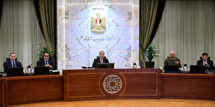 خلال الاجتماع الأسبوعي للحكومة