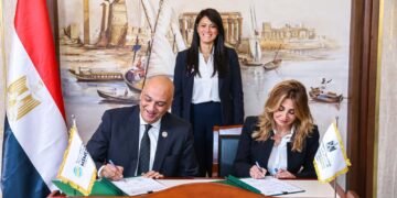 خلال مراسم توقيع مذكرة تفاهم