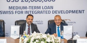 جانب من توقيع الاتفاقية