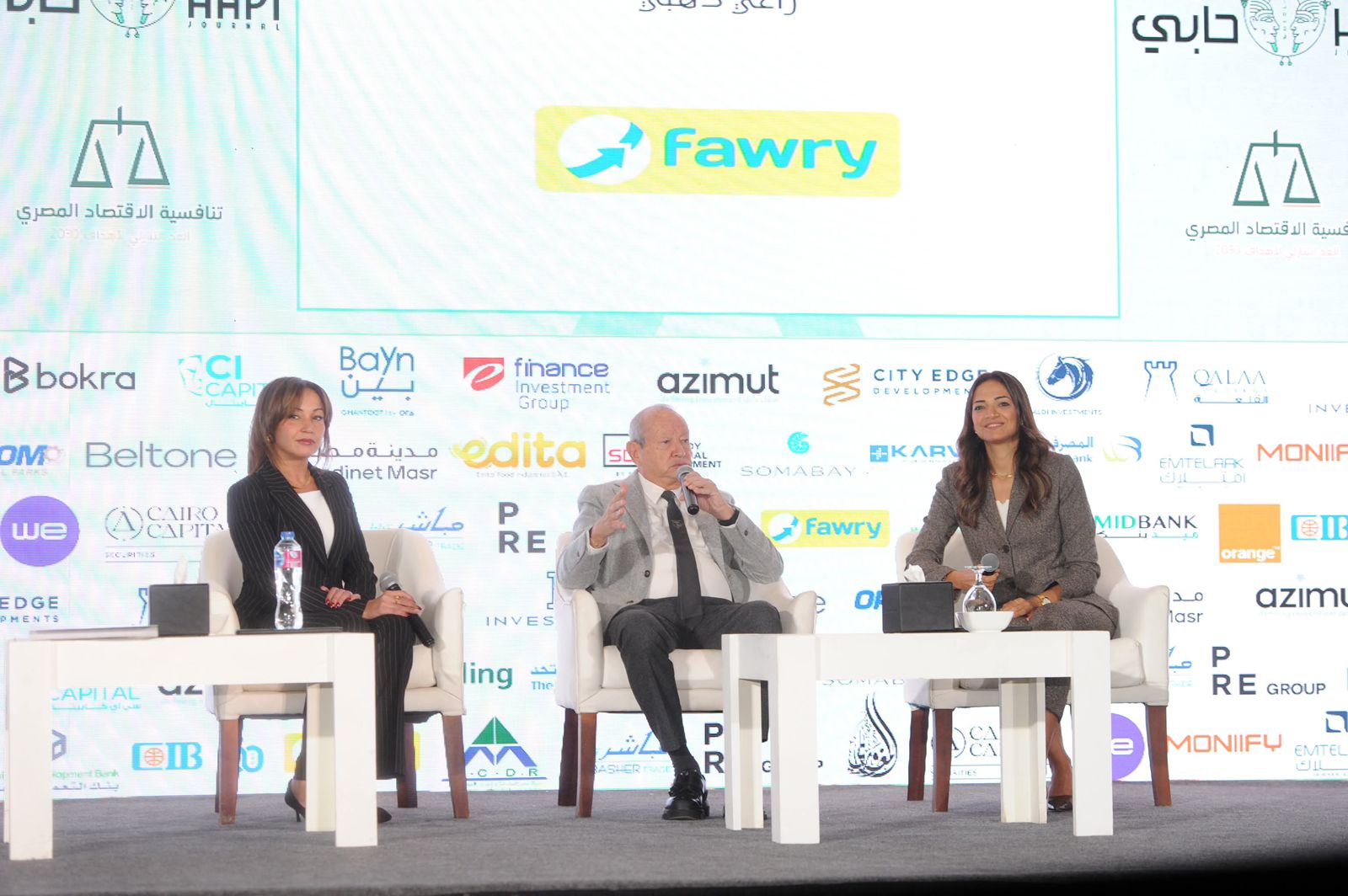 جانب من لقاء جانب نجيب ساويرس