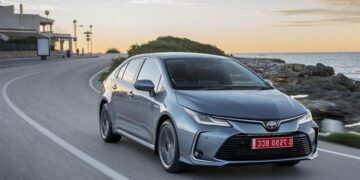 تويوتا كورولا الهايبر