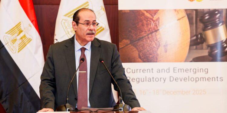 جانب من الندوة