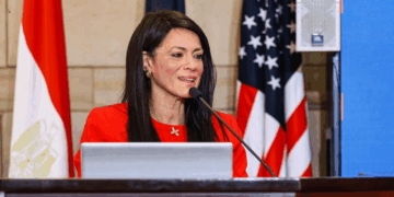 رانيا المشاط وزيرة التخطيط